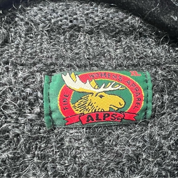 ALPS beautiful button down top - Picture 7 of 7